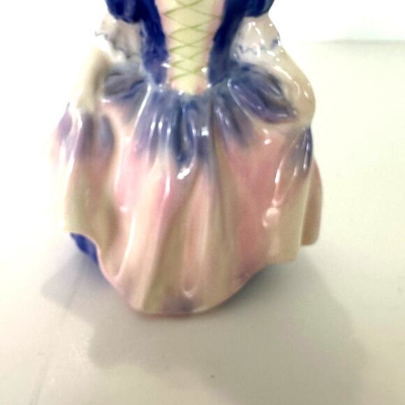 Royal Doulton Vintage Figurine‎ Dinky Do HN 1678 Leslie Harradine Classic Statue - Picture 3 of 8